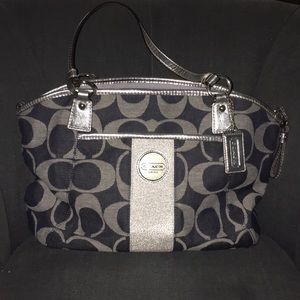 Like NEW Coach Purse!